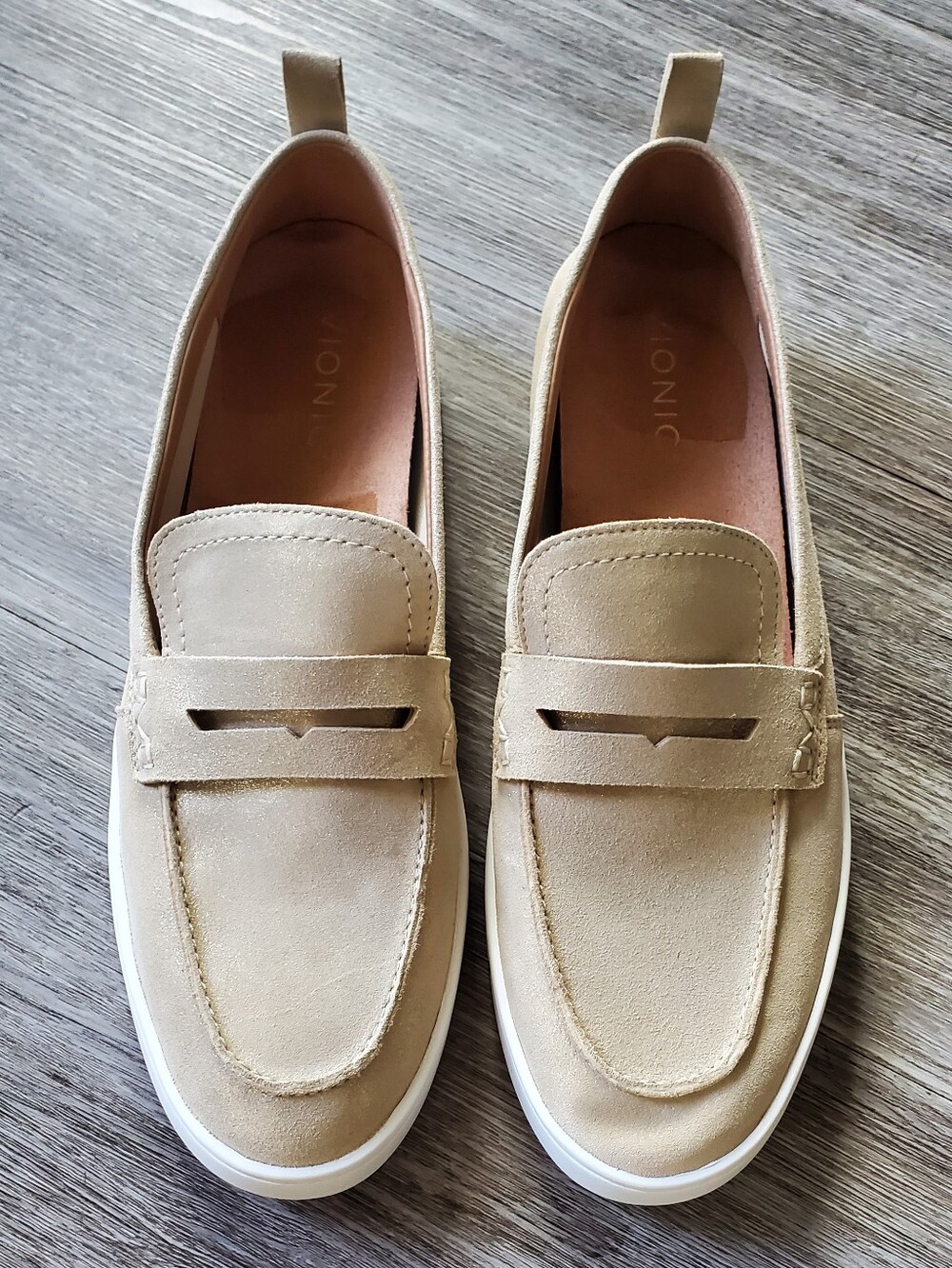 NIB Vionic Uptown Loafer - Suede in Gold Shimmer Womens Sz 11